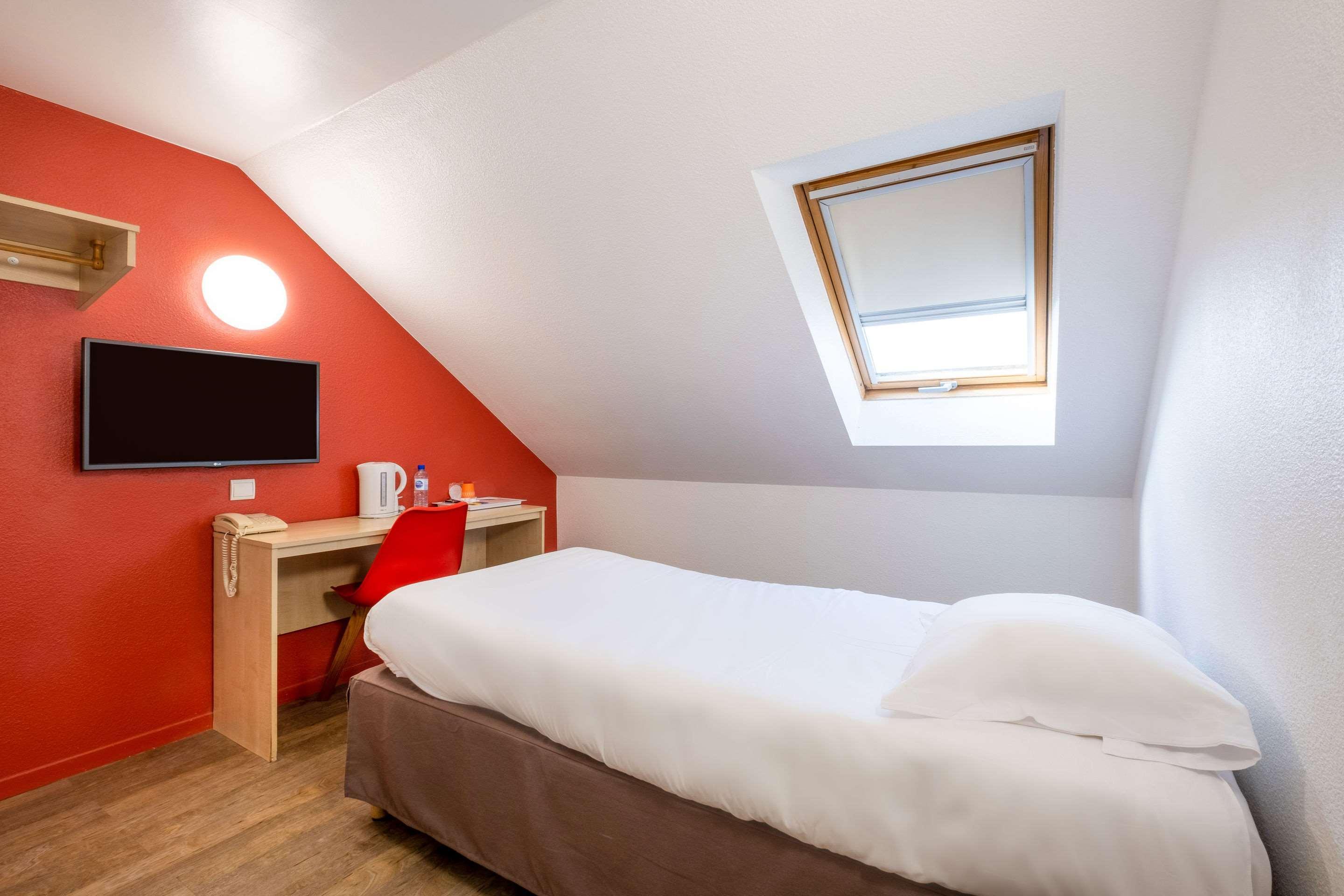 Comfort Hotel Étampes Εξωτερικό φωτογραφία