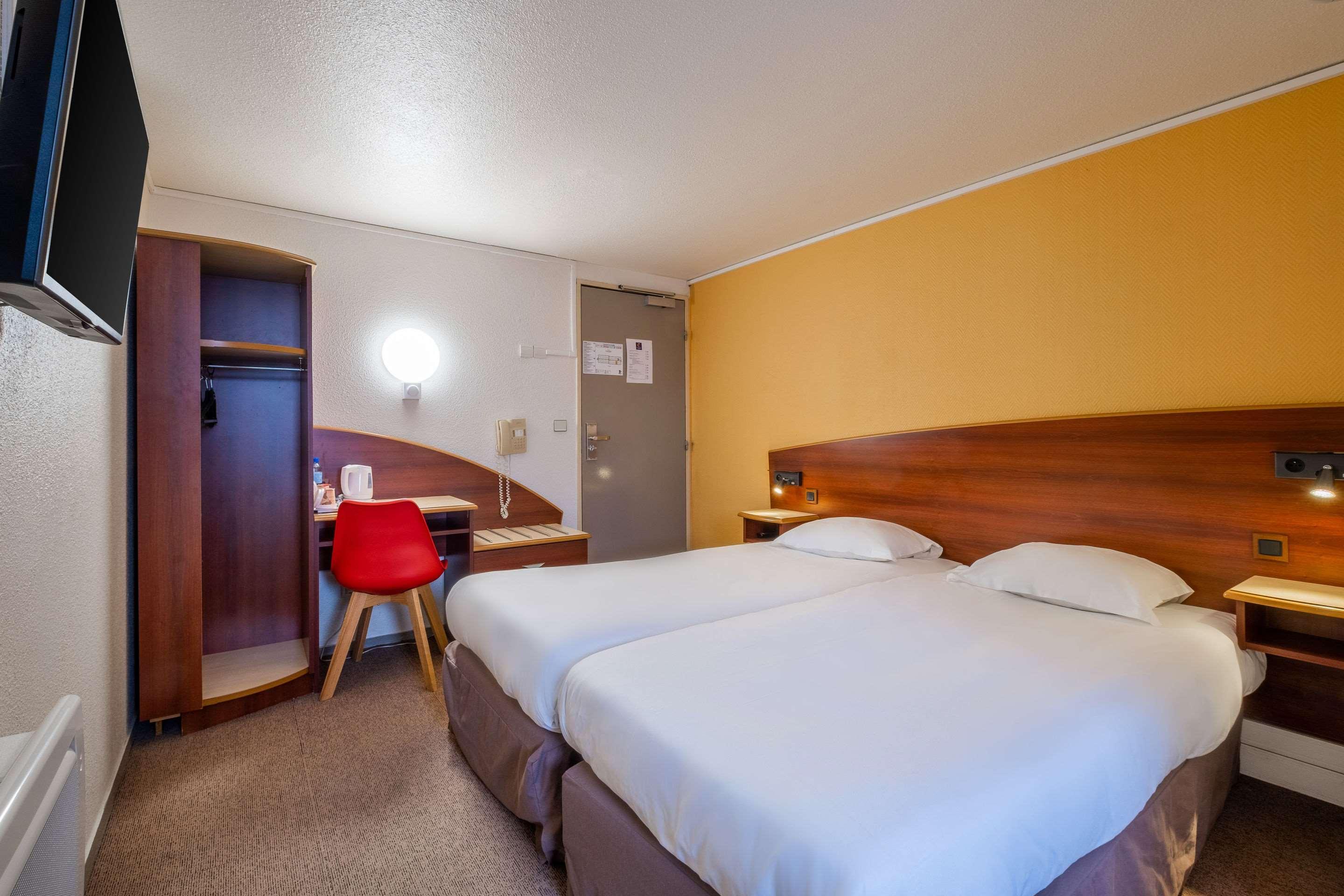 Comfort Hotel Étampes Εξωτερικό φωτογραφία