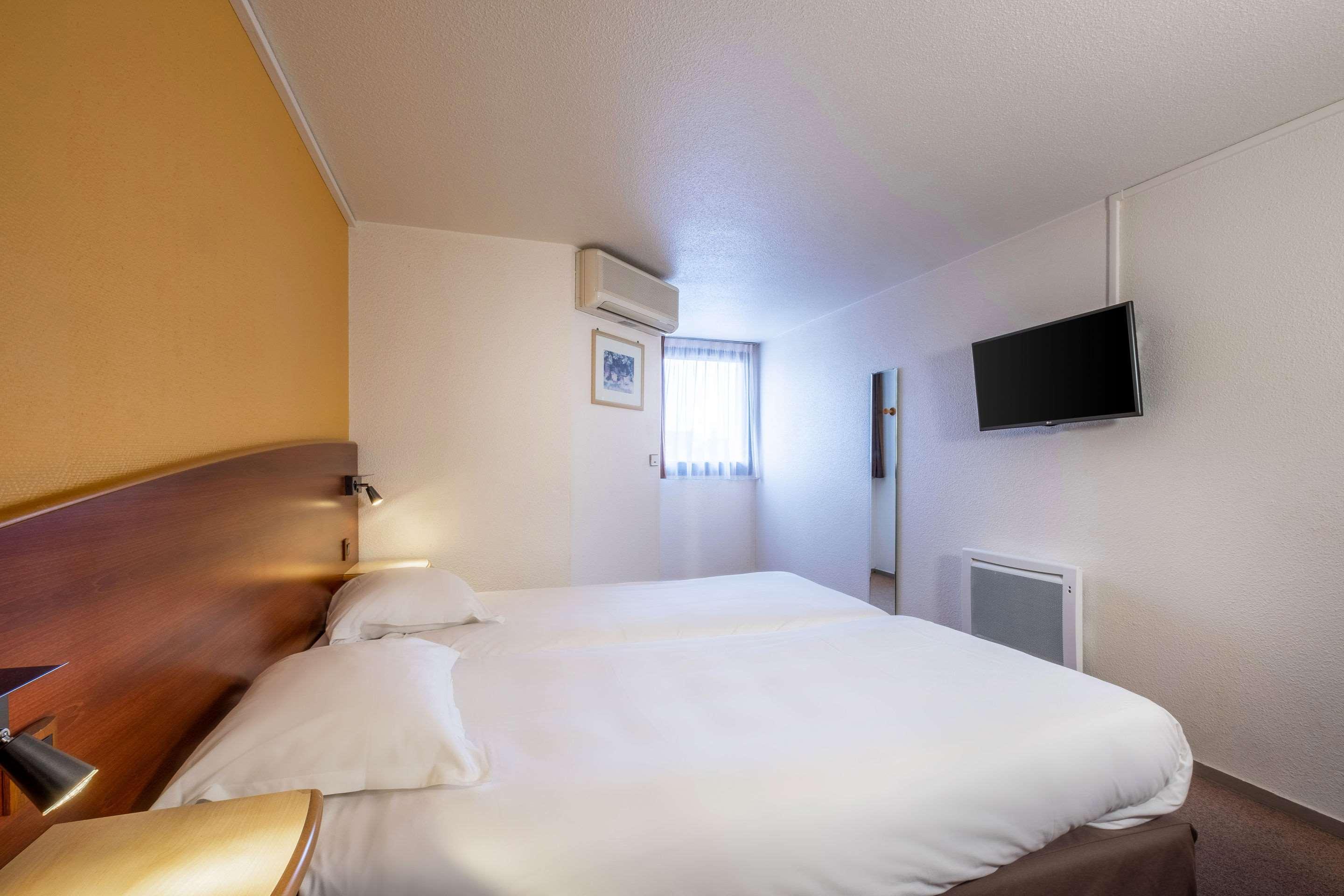 Comfort Hotel Étampes Εξωτερικό φωτογραφία