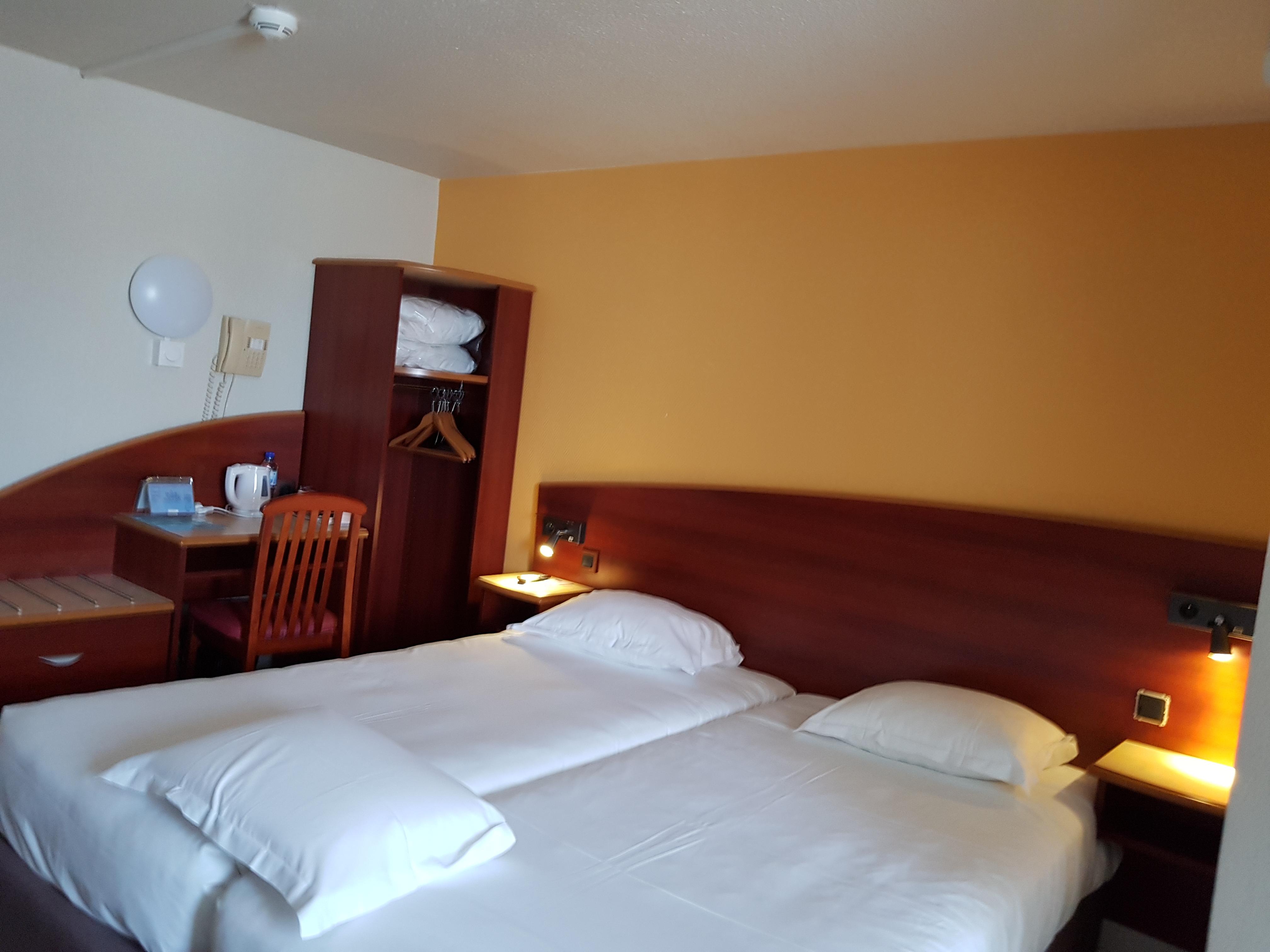 Comfort Hotel Étampes Εξωτερικό φωτογραφία