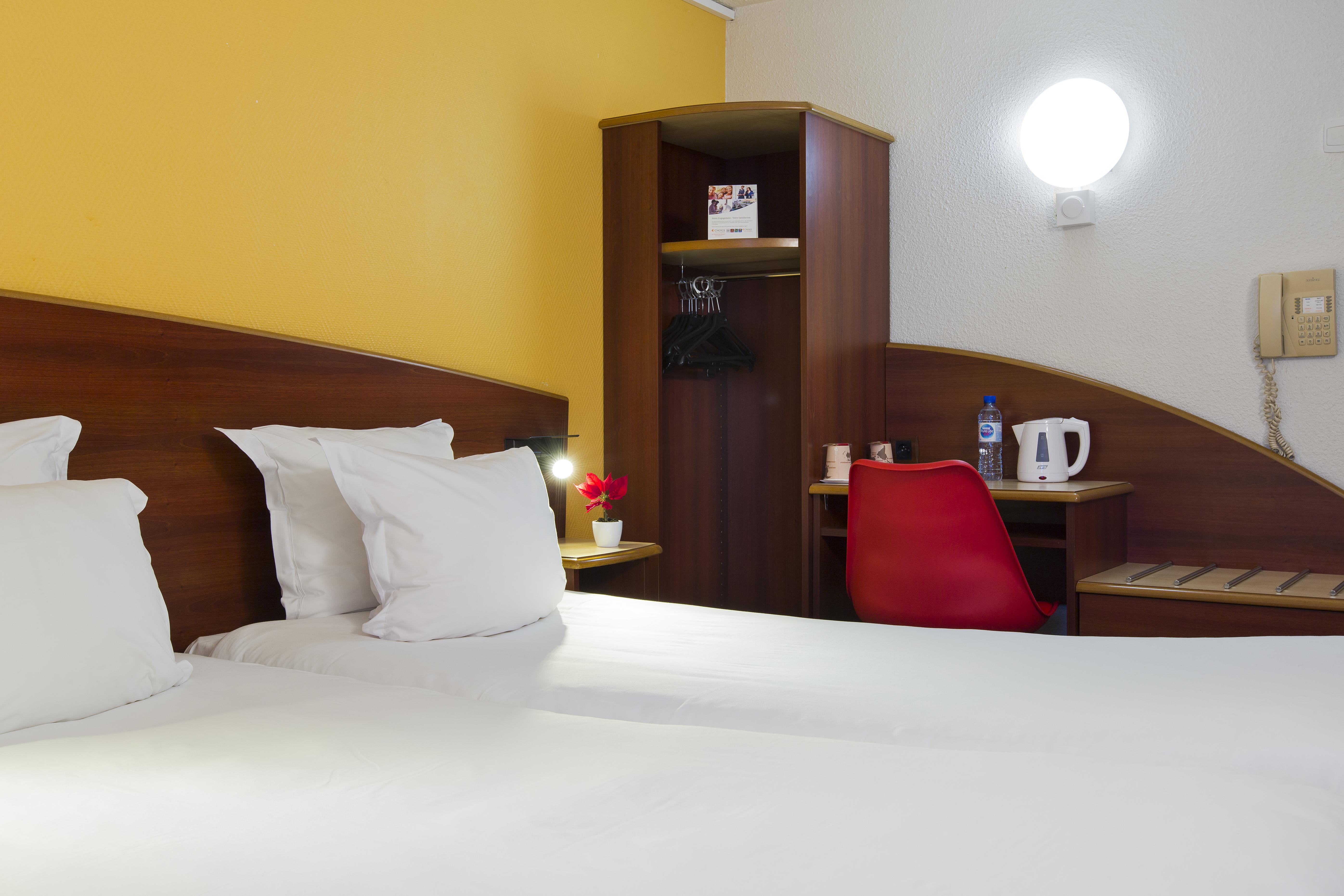 Comfort Hotel Étampes Εξωτερικό φωτογραφία