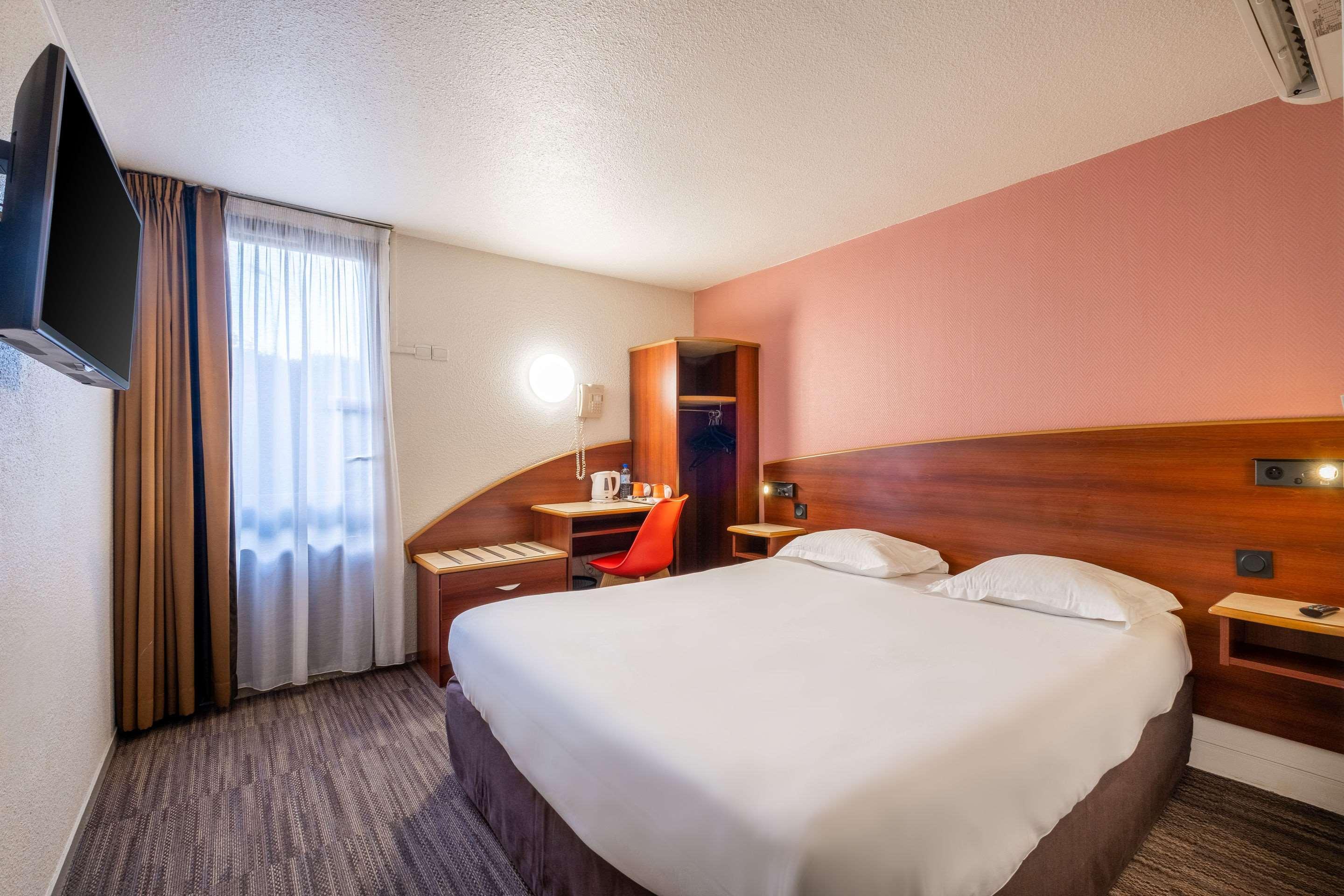 Comfort Hotel Étampes Εξωτερικό φωτογραφία