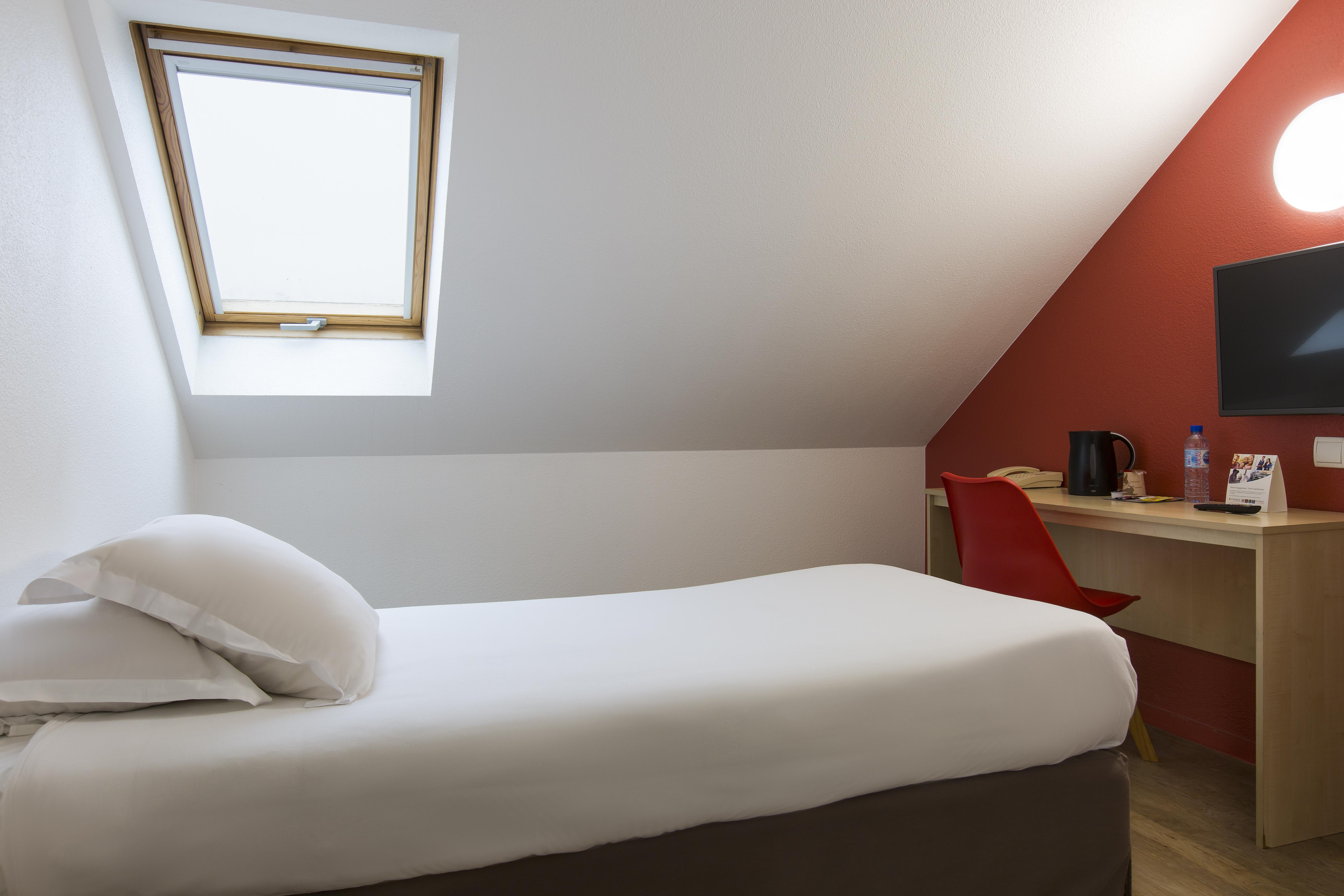 Comfort Hotel Étampes Εξωτερικό φωτογραφία