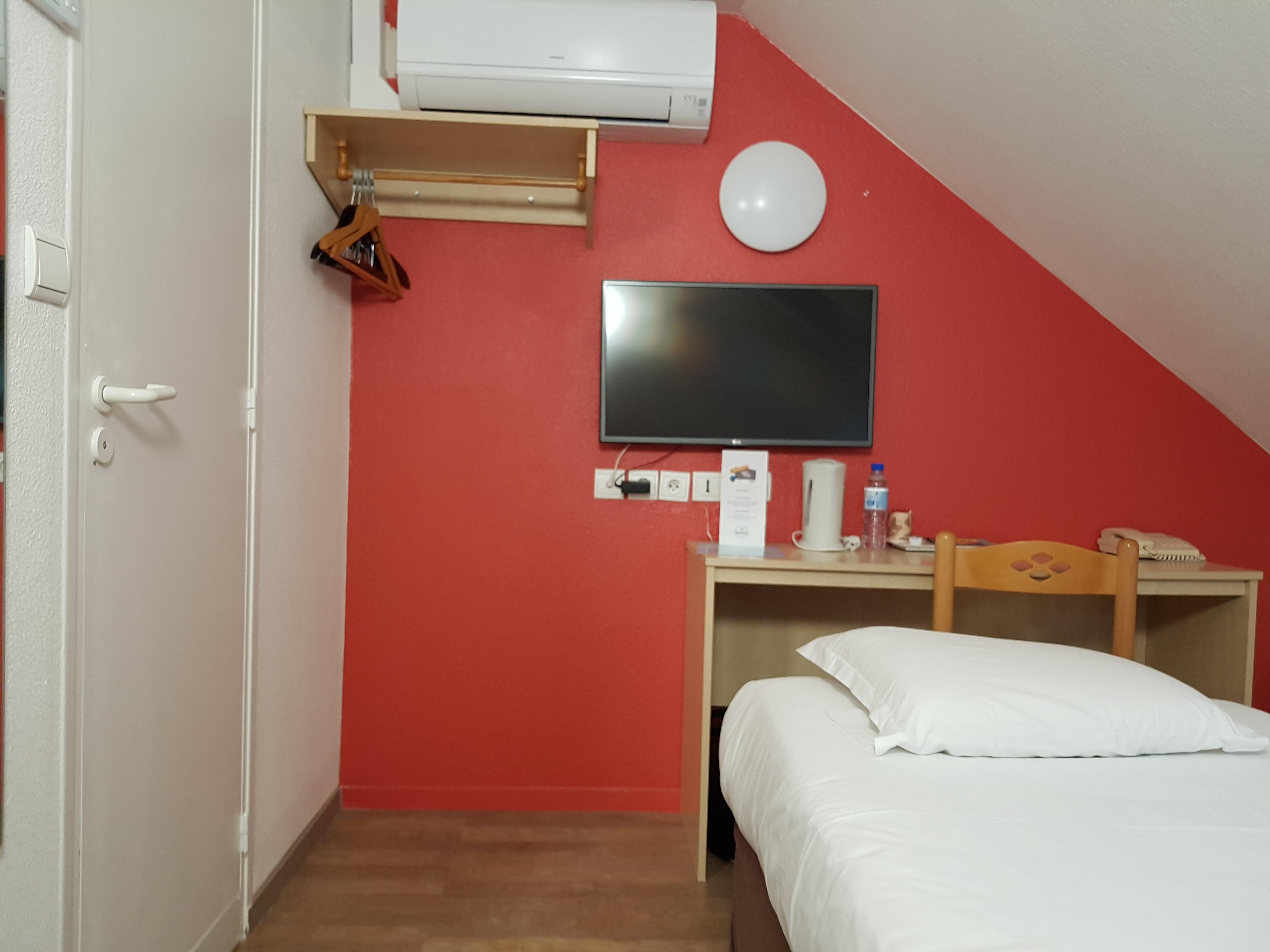 Comfort Hotel Étampes Εξωτερικό φωτογραφία