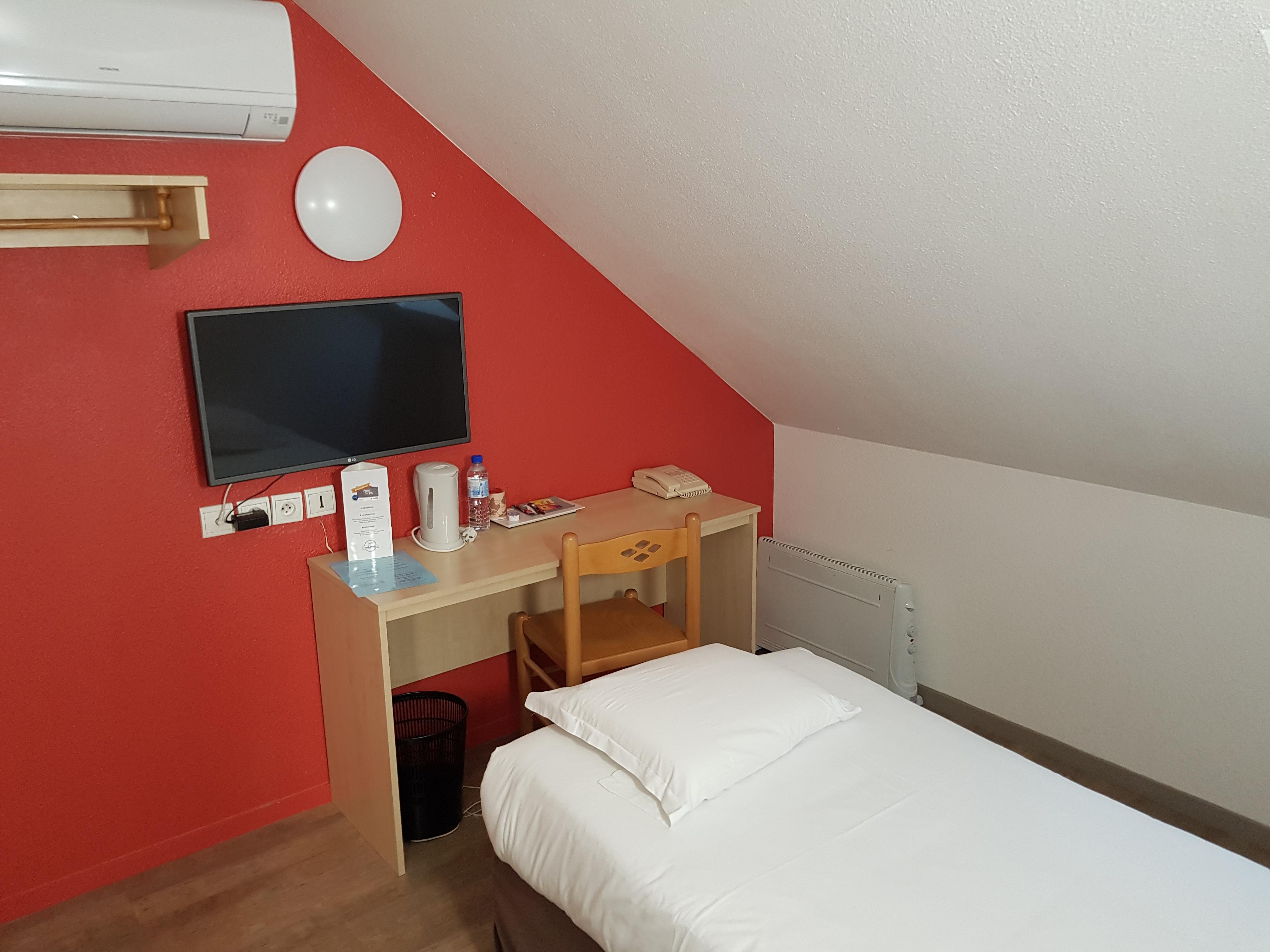 Comfort Hotel Étampes Εξωτερικό φωτογραφία