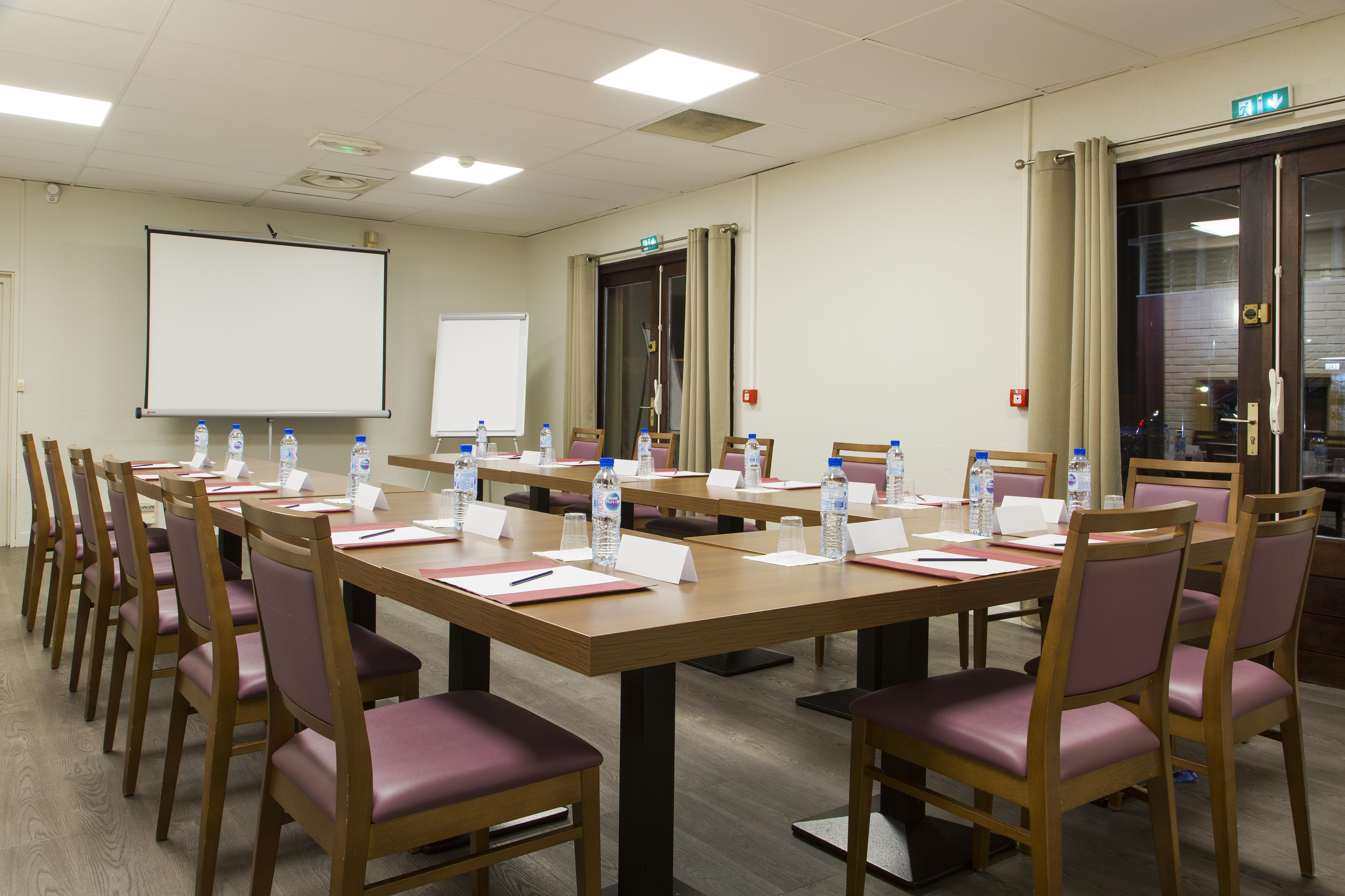 Comfort Hotel Étampes Εξωτερικό φωτογραφία