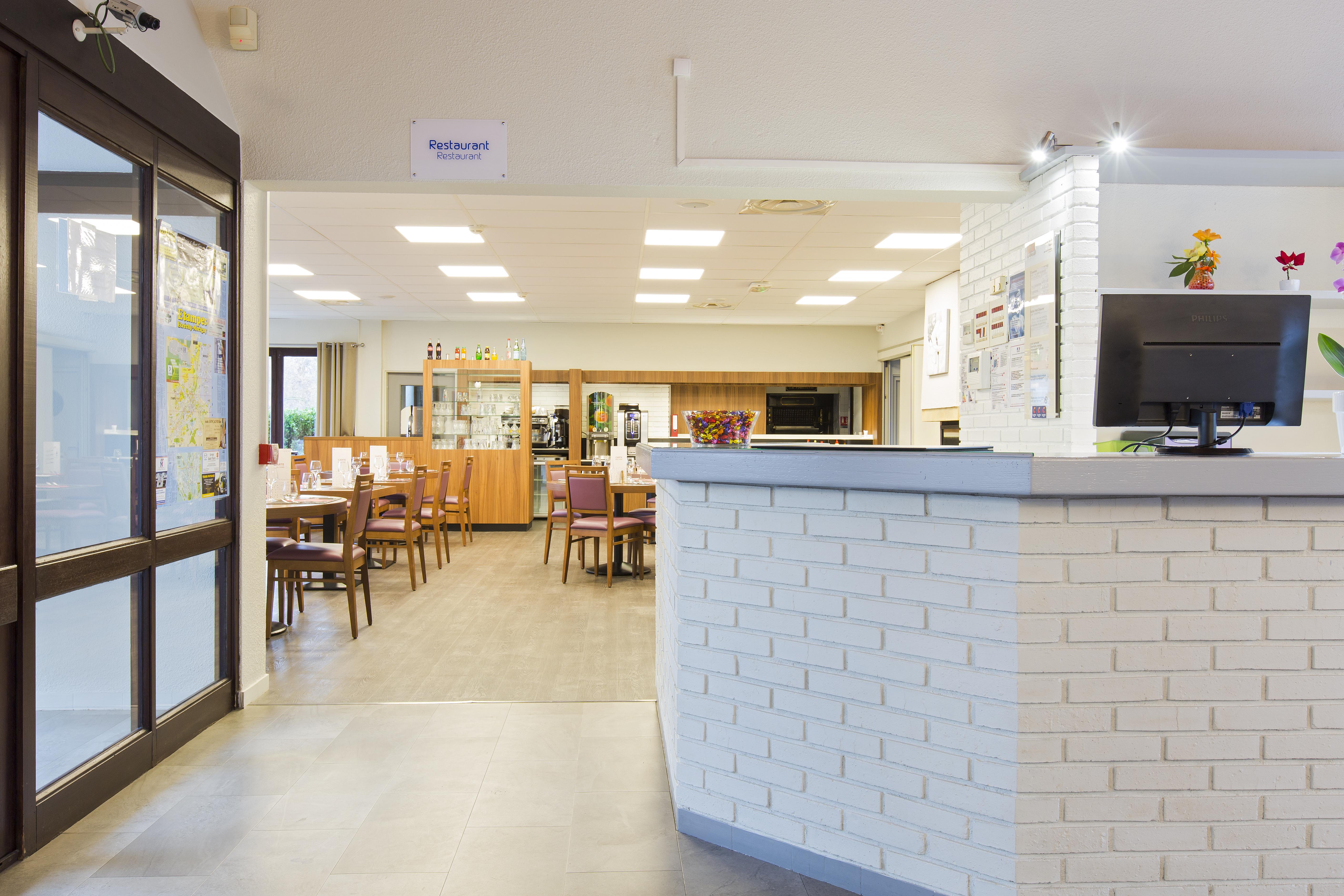 Comfort Hotel Étampes Εξωτερικό φωτογραφία