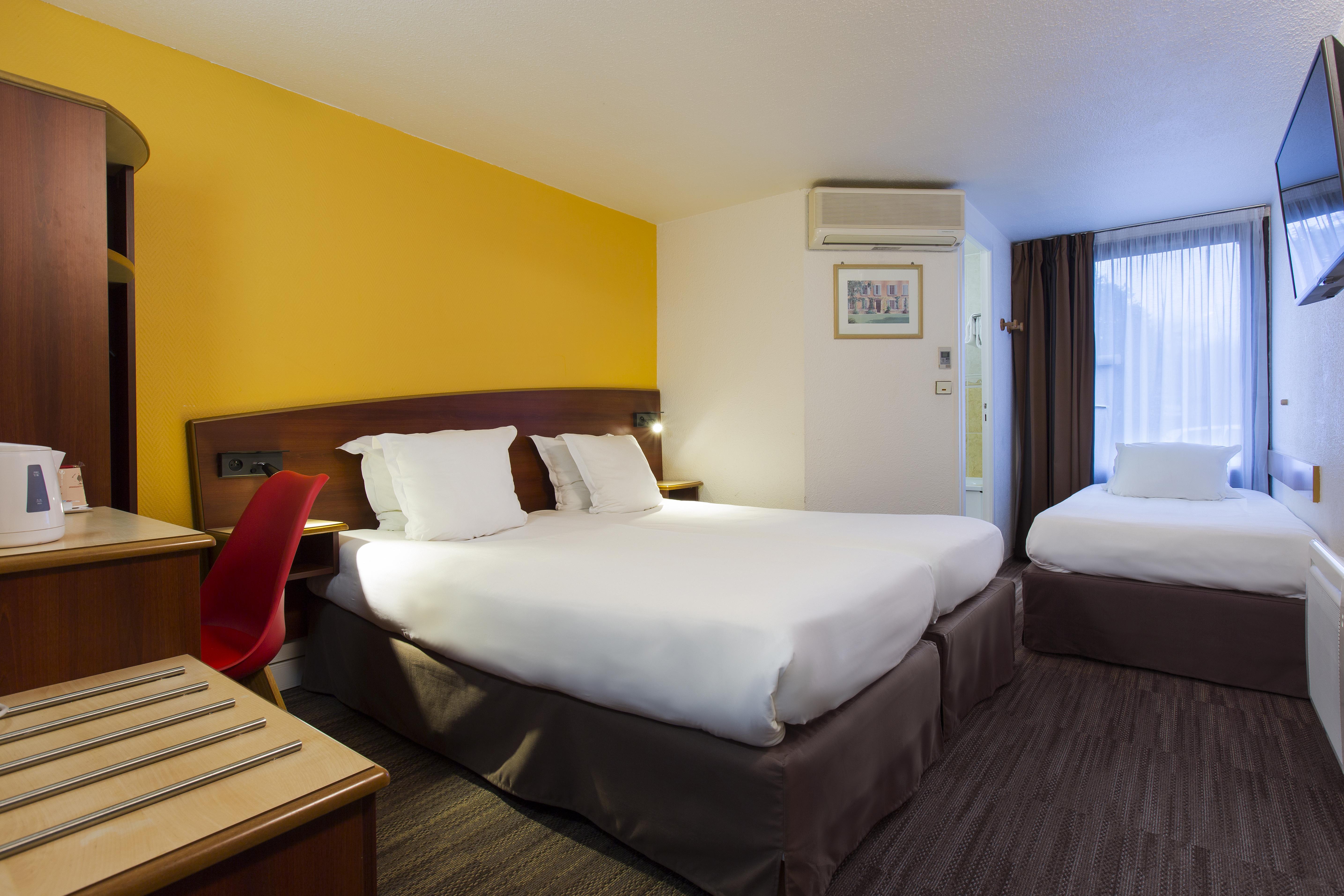 Comfort Hotel Étampes Εξωτερικό φωτογραφία