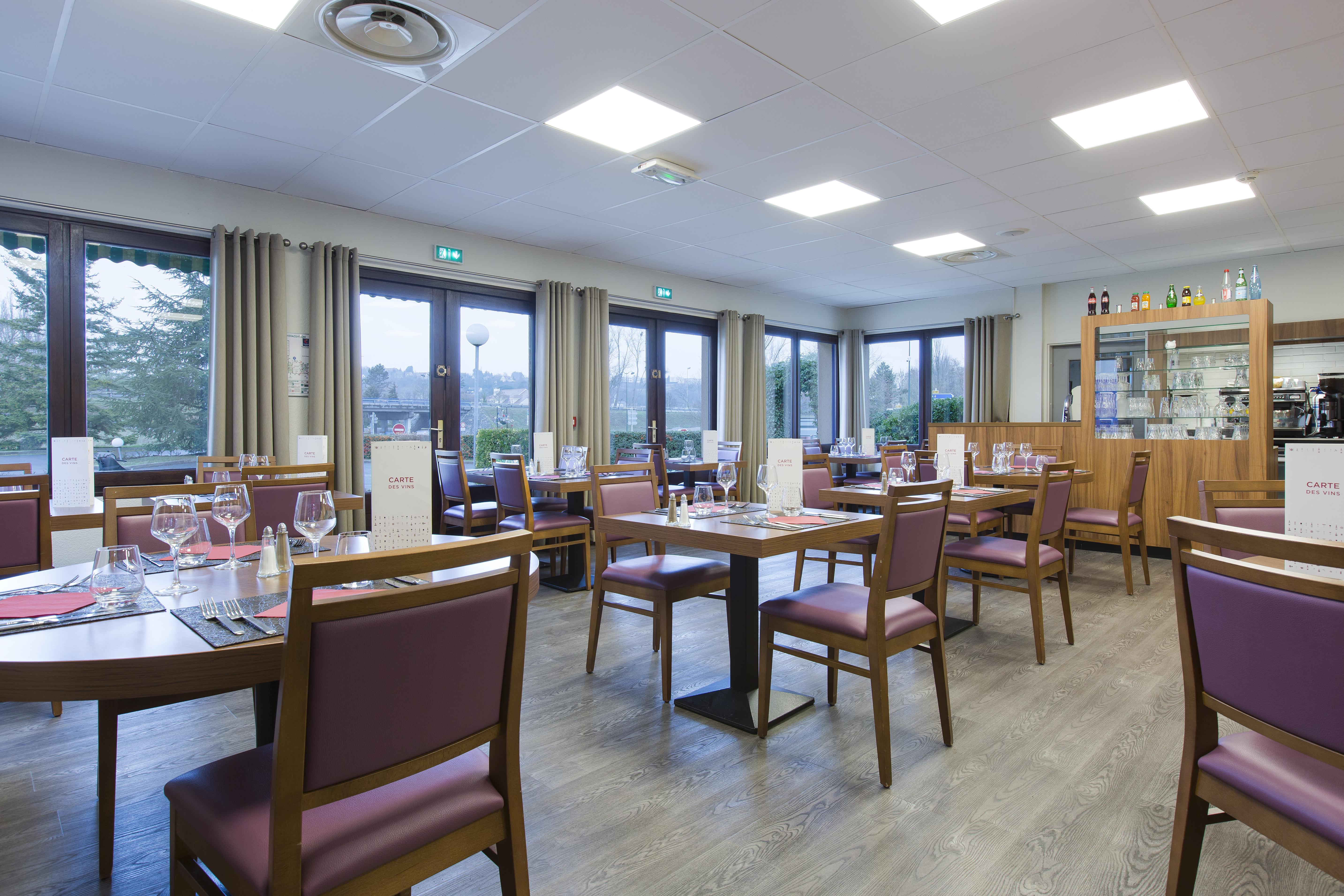 Comfort Hotel Étampes Εξωτερικό φωτογραφία