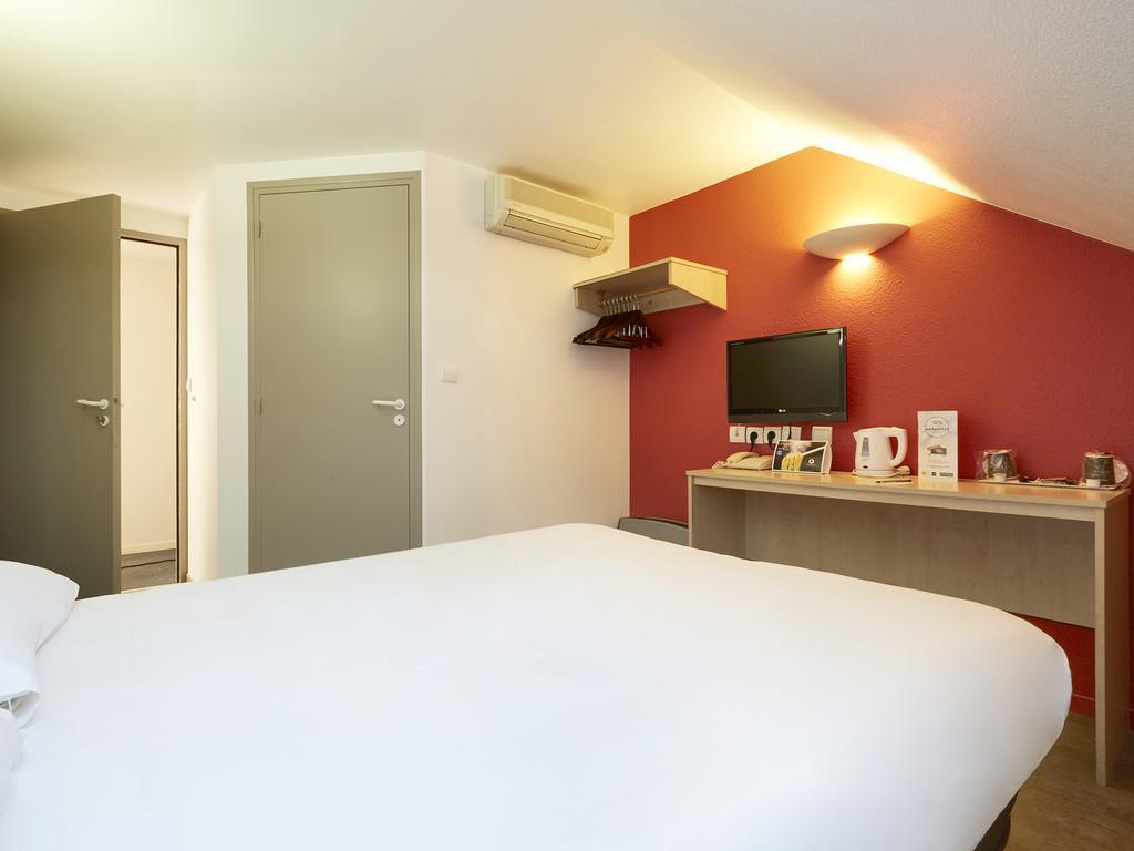 Comfort Hotel Étampes Εξωτερικό φωτογραφία