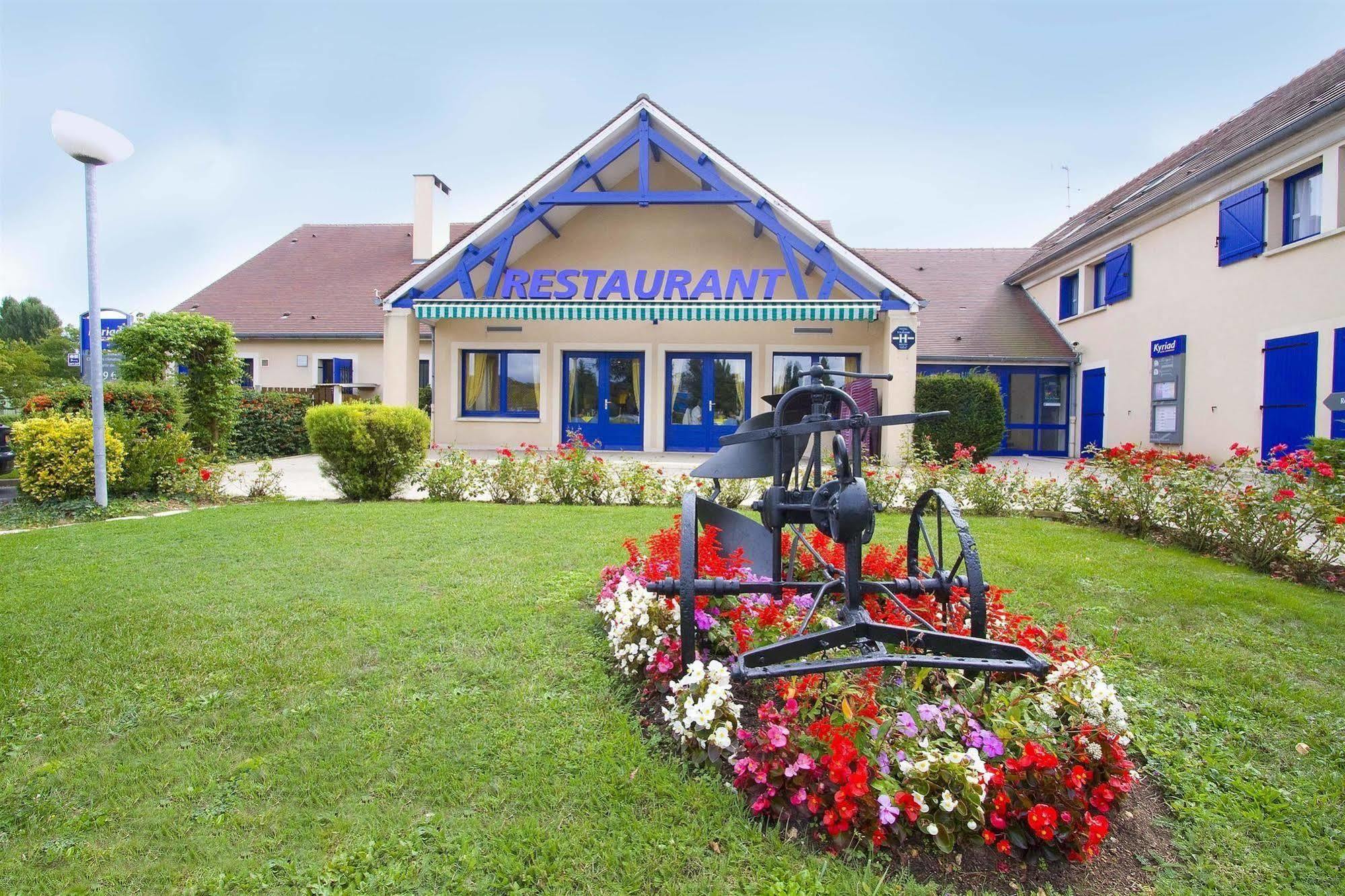 Comfort Hotel Étampes Εξωτερικό φωτογραφία